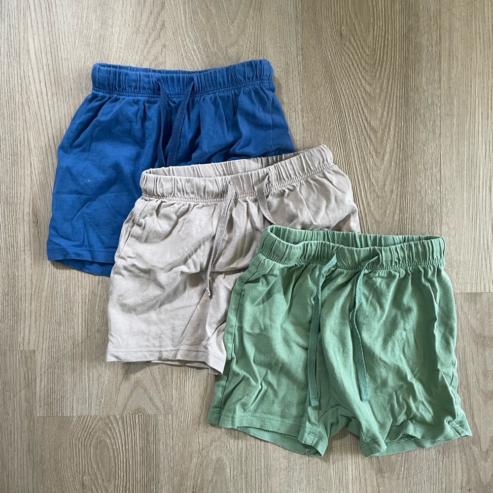 Boys H&M Organic Cotton Shorts Bundle in 3T